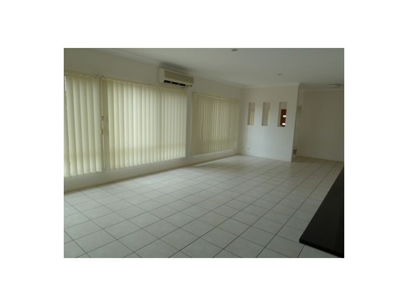 10 HELM ST, Toogoom QLD 4655