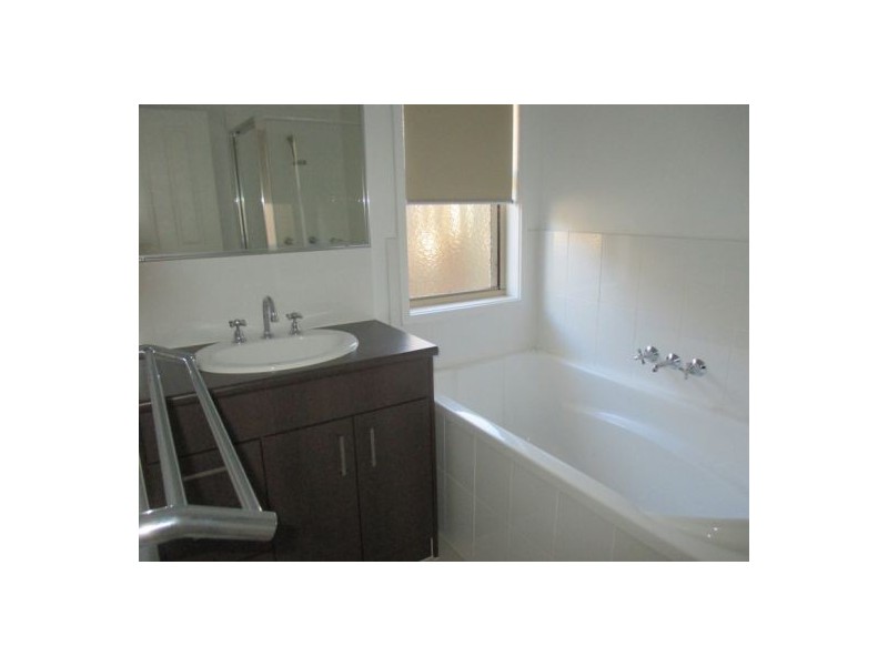 2 Santa Maria, Urraween QLD 4655