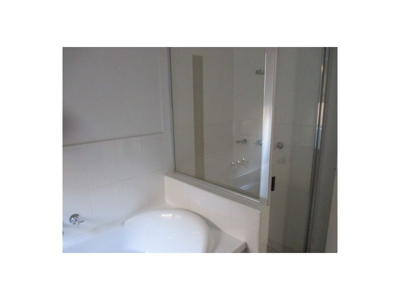 2 Santa Maria, Urraween QLD 4655