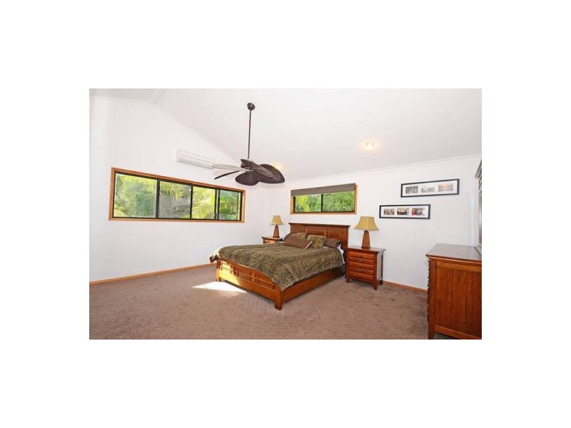 26 Flora Court, Dundowran Beach QLD 4655