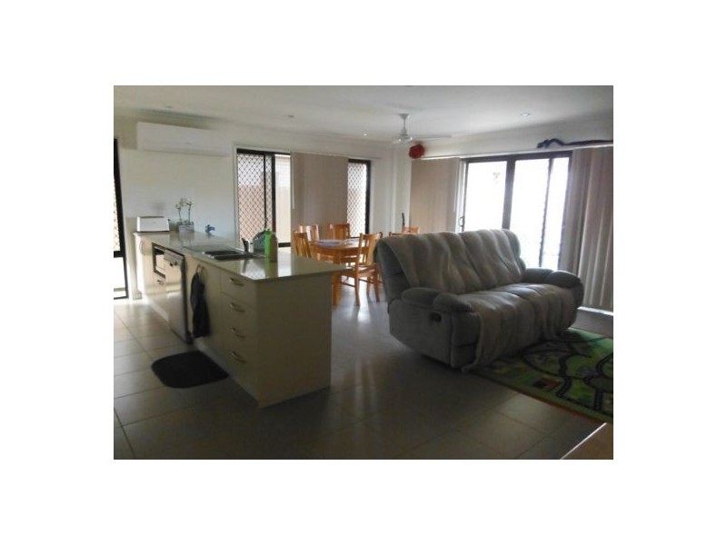 5 Venus Street, Urraween QLD 4655