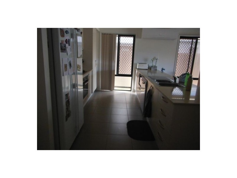 5 Venus Street, Urraween QLD 4655