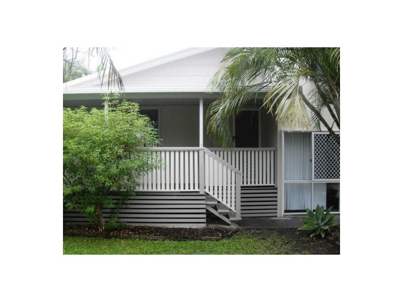 1 Sealink Drive, Point Vernon QLD 4655