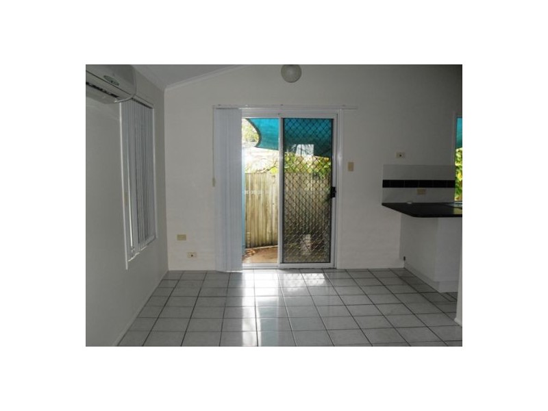 1 Sealink Drive, Point Vernon QLD 4655