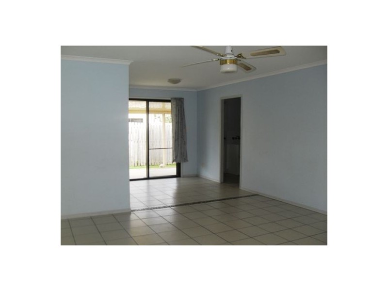 1/57 Winchelsea Street, Pialba QLD 4655
