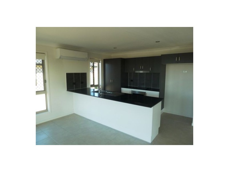 32 Baybridge Drive, Wondunna QLD 4655