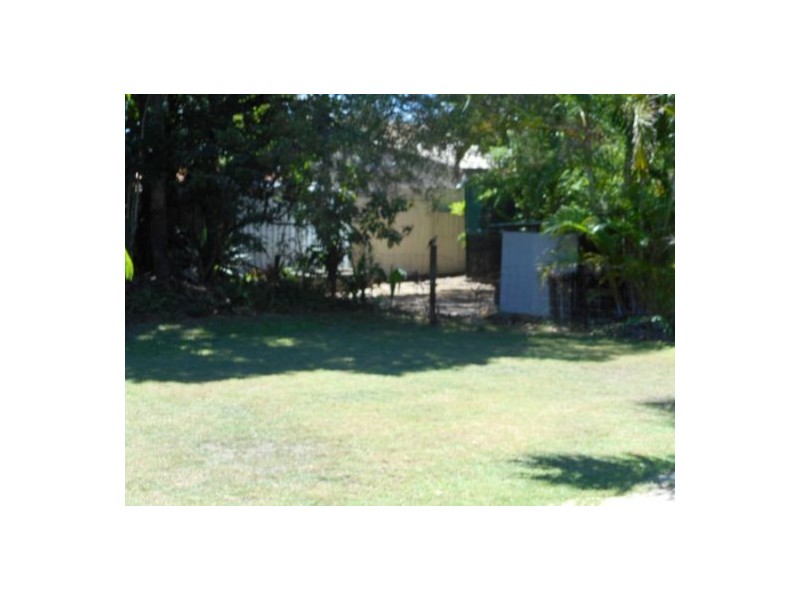 57 Glenray Street, Urangan QLD 4655