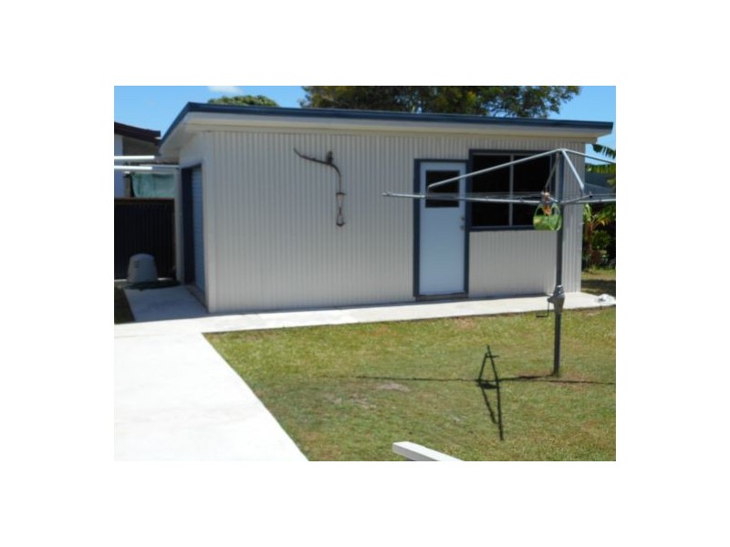 57 Glenray Street, Urangan QLD 4655