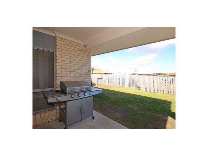 1/103 NISSEN STREET, Urraween QLD 4655