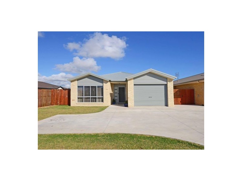 1/103 NISSEN STREET, Urraween QLD 4655