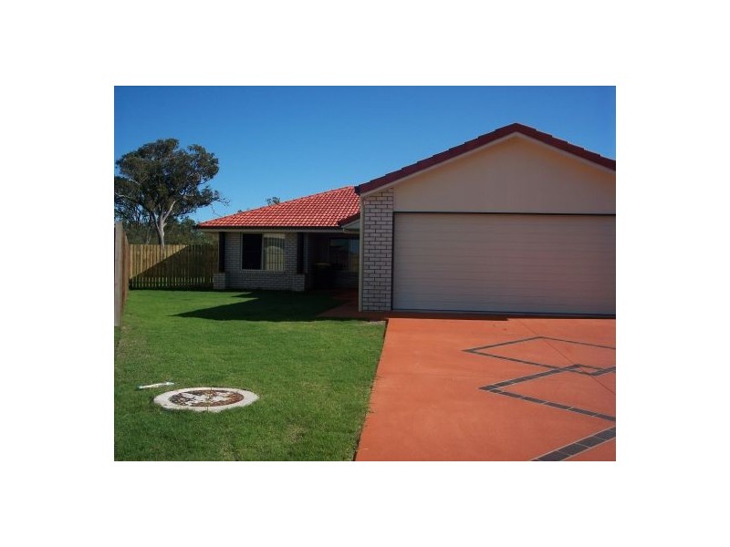 12 Kingston Way, Point Vernon QLD 4655