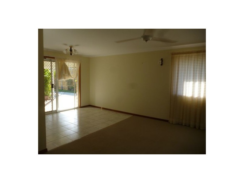 21 North Street, Point Vernon QLD 4655