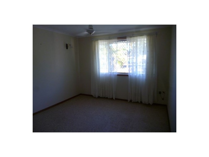 21 North Street, Point Vernon QLD 4655