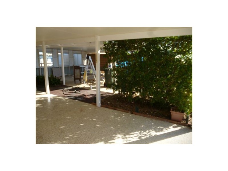 21 North Street, Point Vernon QLD 4655