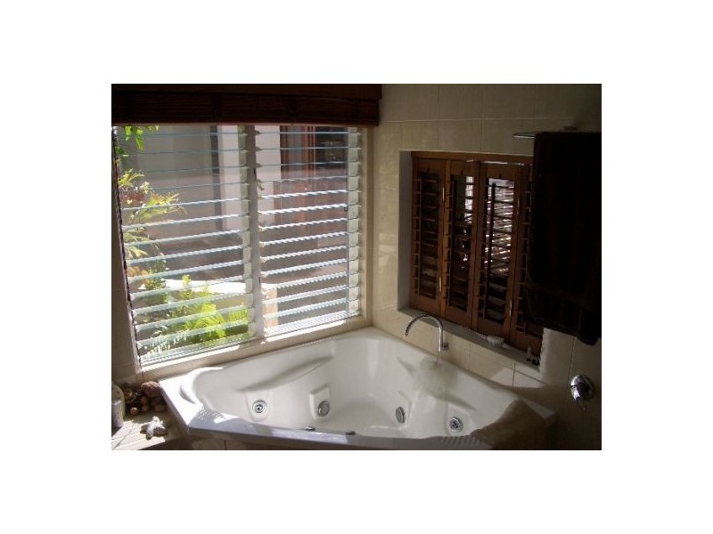 3 Sempfs Road., Dundowran Beach QLD 4655