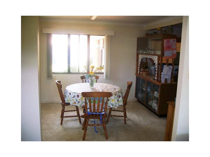 15 Carlton Street, Point Vernon QLD 4655