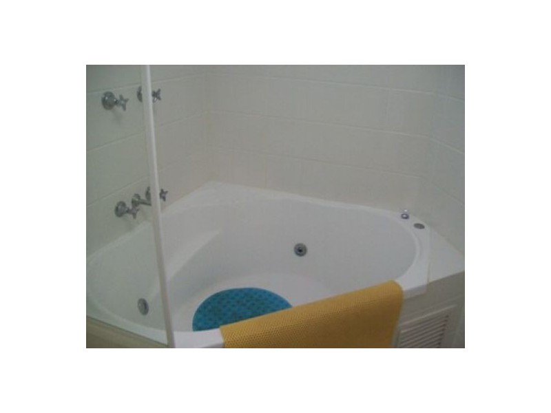 Unit 8 Great Sandy Straits Resort, Buccaneer Drive, Urangan QLD 4655