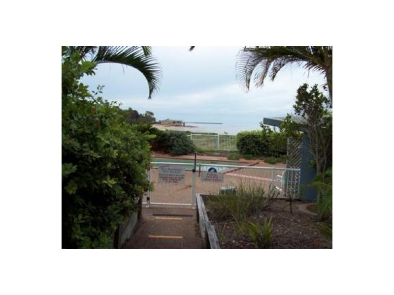 Unit 8 Great Sandy Straits Resort, Buccaneer Drive, Urangan QLD 4655