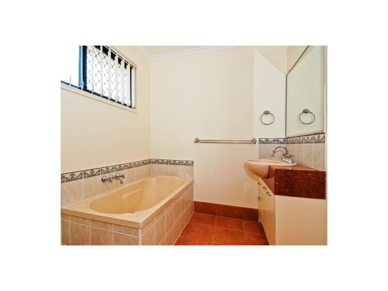 105/34 Elizabeth Street, Urangan QLD 4655