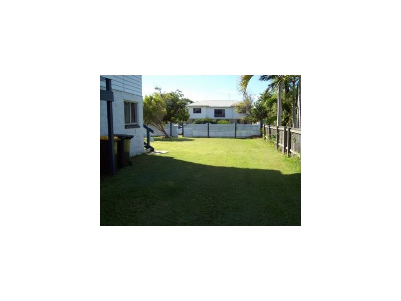 125 Pulgul Street, Urangan QLD 4655