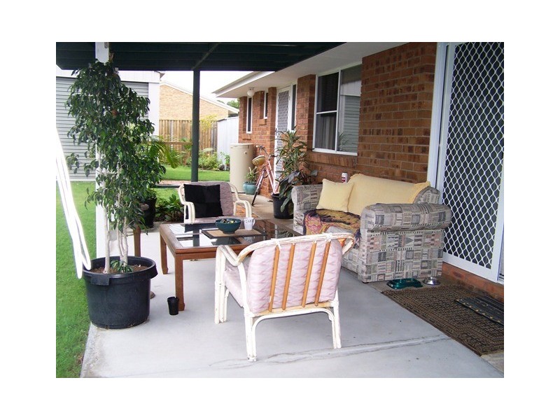 22  Parkway Drive, Scarness QLD 4655