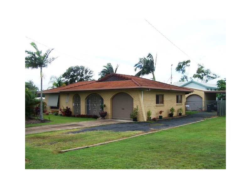 66 Drummond Street, Urangan QLD 4655