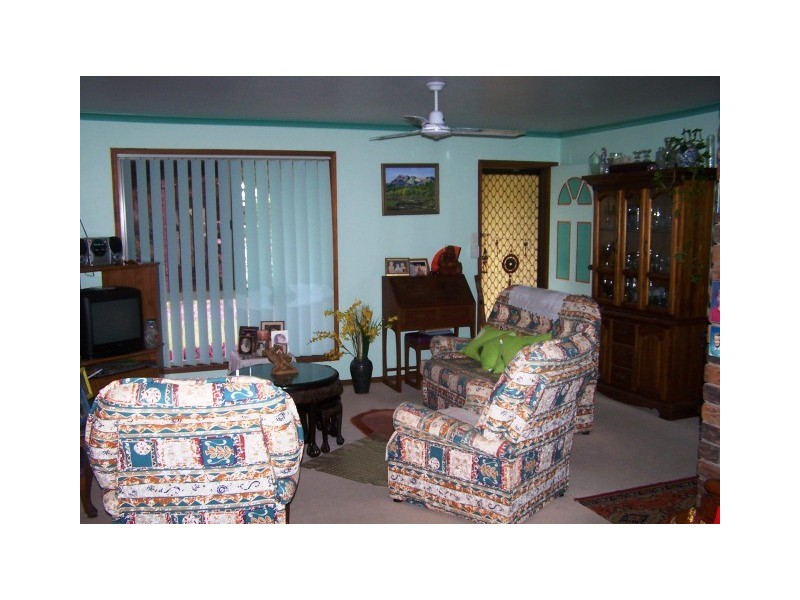 66 Drummond Street, Urangan QLD 4655