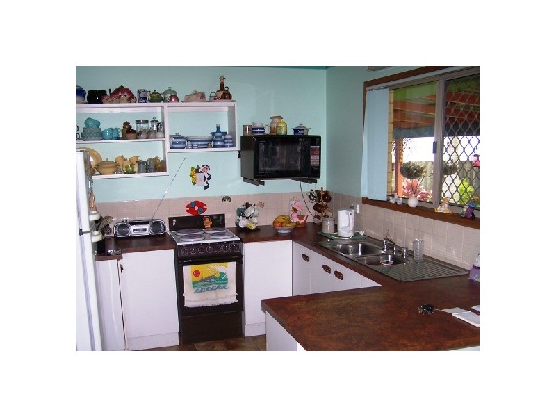 66 Drummond Street, Urangan QLD 4655