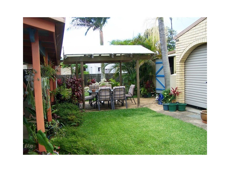 66 Drummond Street, Urangan QLD 4655