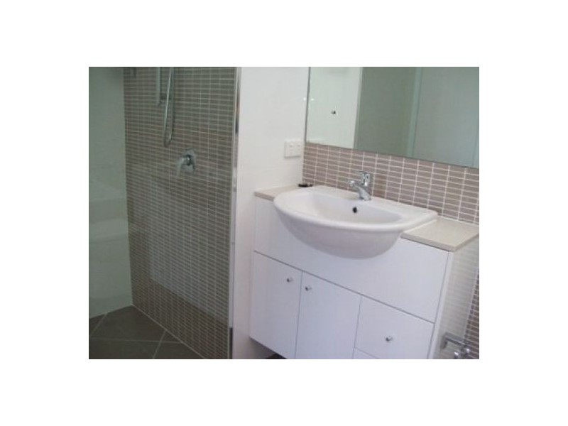 3/31 King Street, Urangan QLD 4655