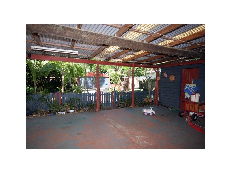 7 Hibiscus Street, Urangan QLD 4655