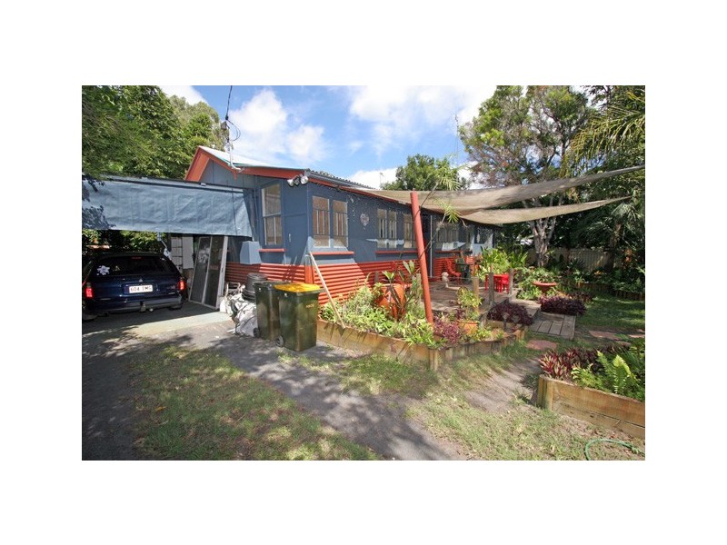 7 Hibiscus Street, Urangan QLD 4655