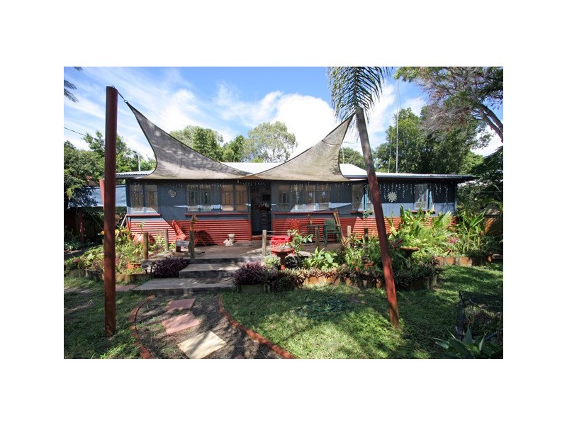 7 Hibiscus Street, Urangan QLD 4655