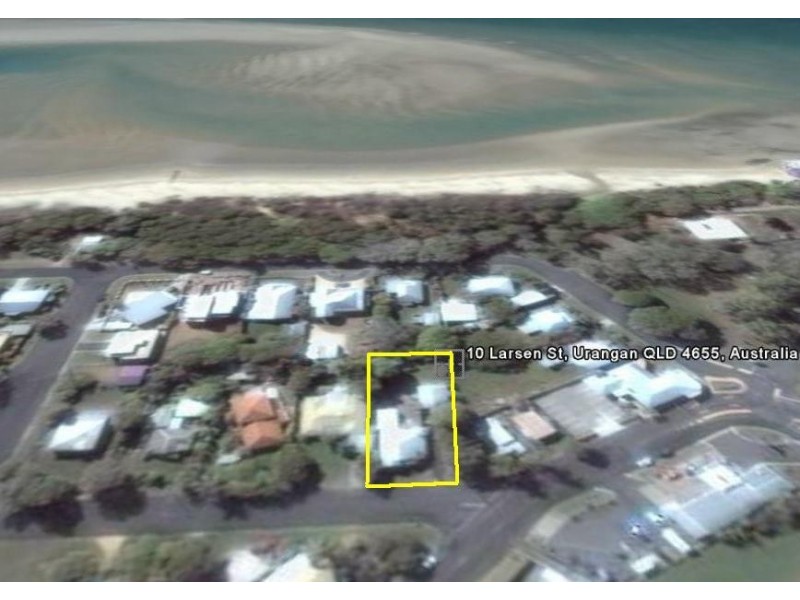 10 Larsen Street, Urangan QLD 4655