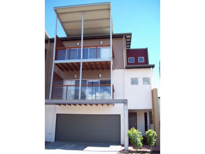 38/80 Moolyyir Street, Urangan QLD 4655
