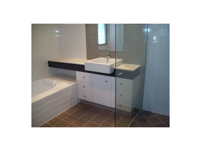 53/80 Moolyyir Street, Urangan QLD 4655