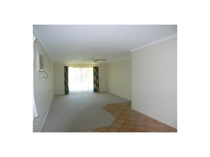 12 Merlin Drive, Urangan QLD 4655