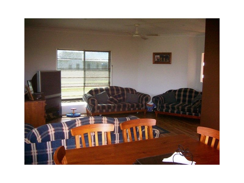 1 Seaway Parade, Toogoom QLD 4655