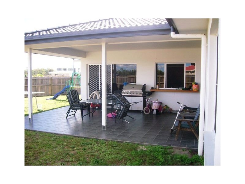 1 Seaway Parade, Toogoom QLD 4655