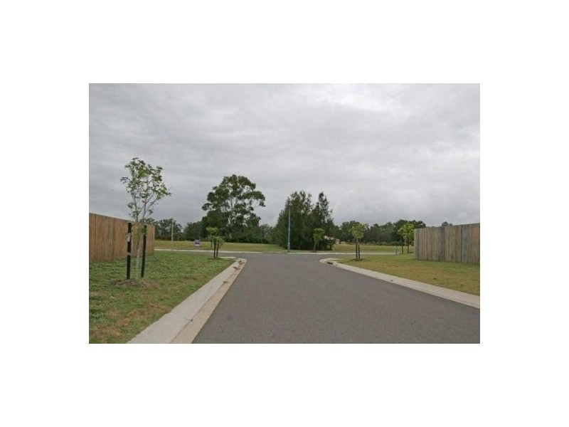 35 Northshore Avenue, Toogoom QLD 4655
