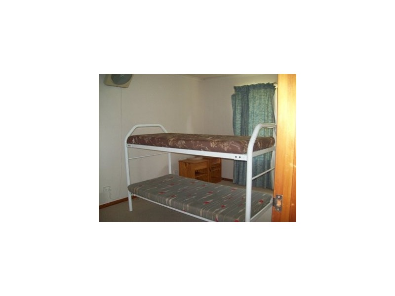 4/4 Pilot Street, Urangan QLD 4655