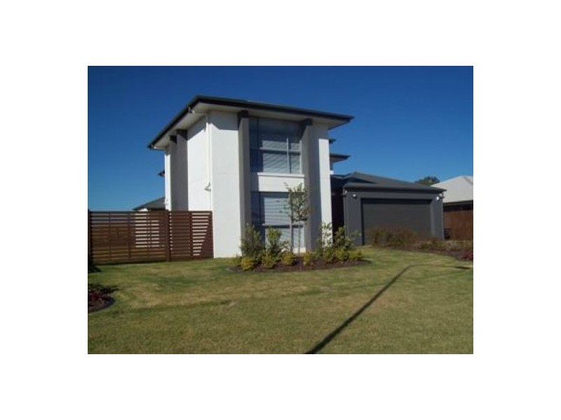 7 Captain Cook Street, Hervey Bay QLD 4655