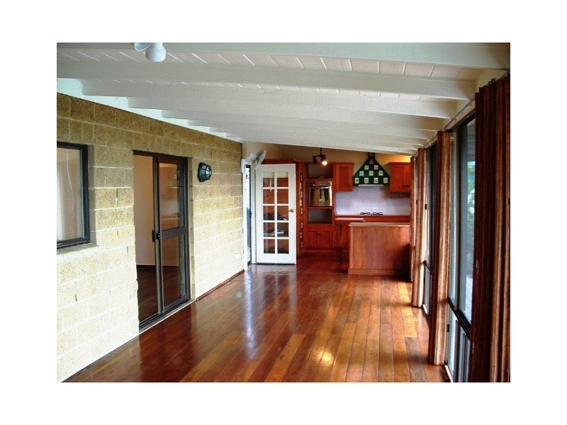 20 Zena Close, River Heads QLD 4655