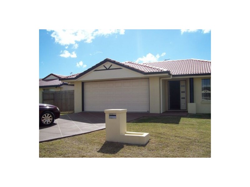 11 Protector Way, Eli Waters QLD 4655