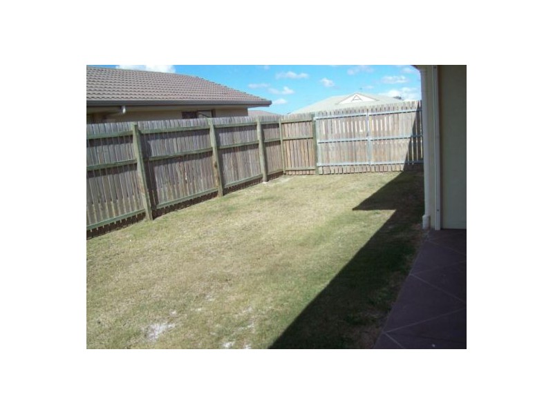 11 Protector Way, Eli Waters QLD 4655