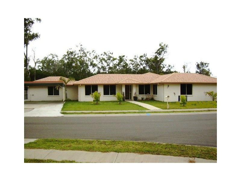 7 Ringtail Way, Urangan QLD 4655