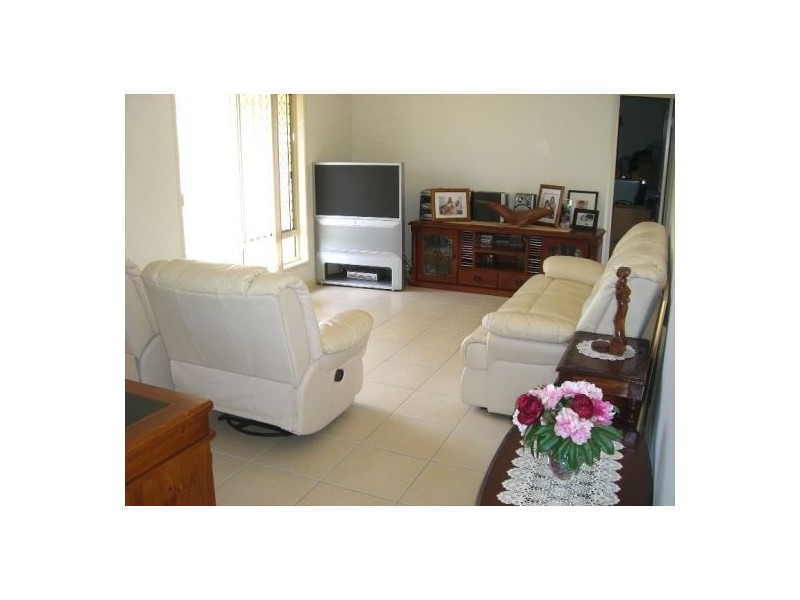 31 Joselyn, Point Vernon QLD 4655