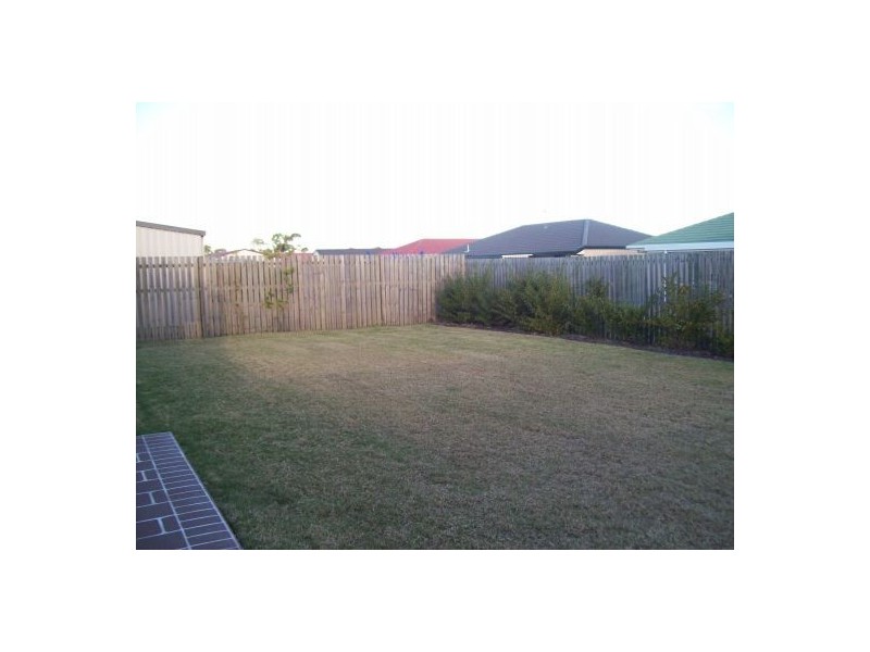 46 Endeavour Way, Eli Waters QLD 4655