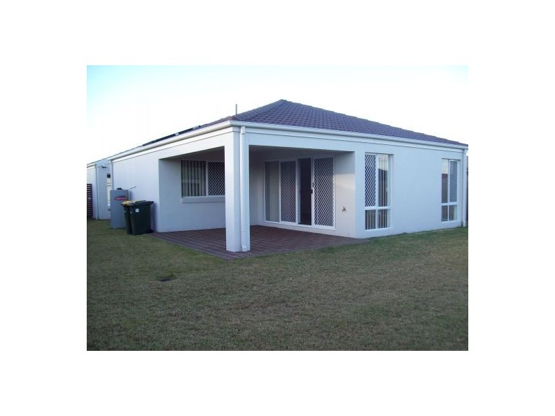 46 Endeavour Way, Eli Waters QLD 4655