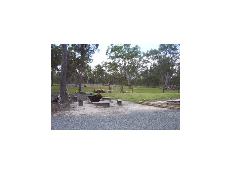 2 Caroline Court, Burrum River QLD 4659